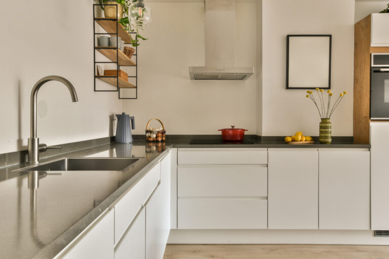 White kitchen cabinets